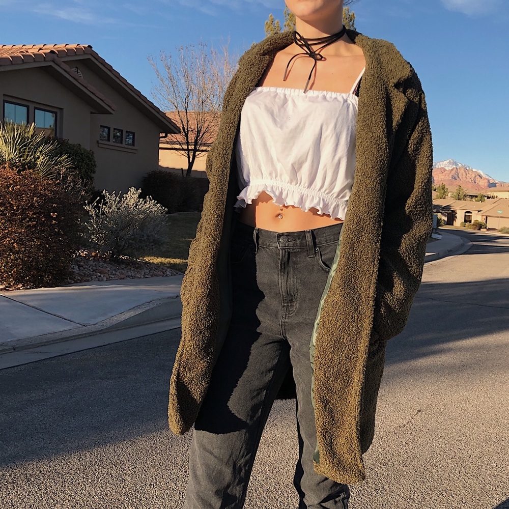 LAST ONE + HOST PICK🎉 Olive Green Teddy Coat - Picture 3 of 8